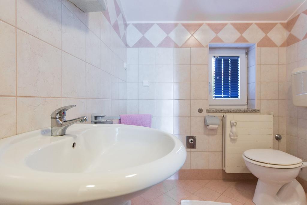 Apartments Juras Brzac 외부 사진
