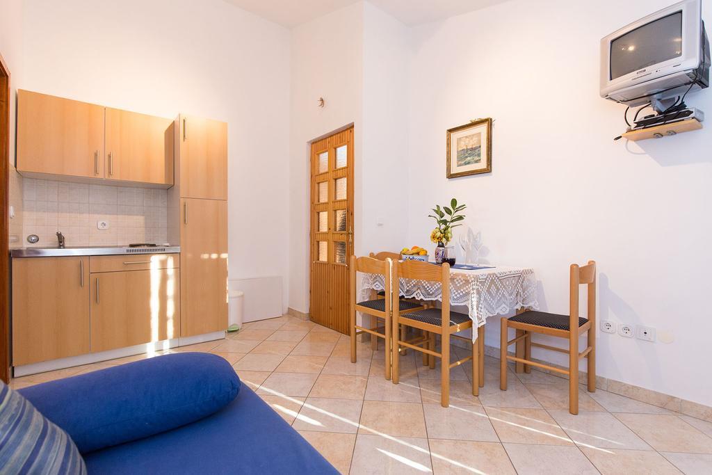 Apartments Juras Brzac 외부 사진