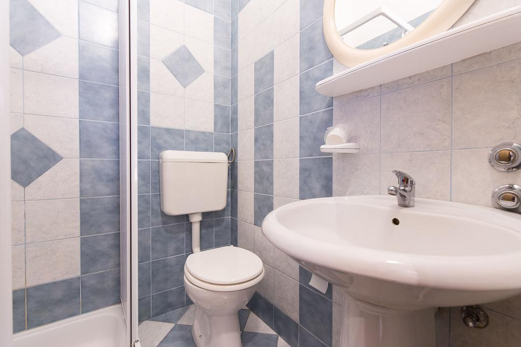 Apartments Juras Brzac 외부 사진